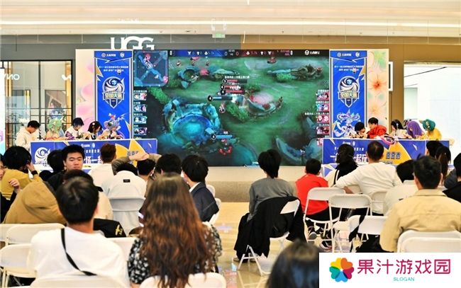 平凡玩家的高光时刻：王者荣耀全国赛—南京7881赛场上的电竞故事