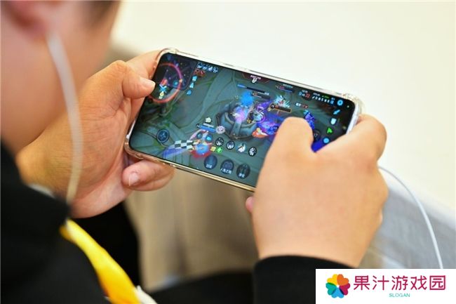 平凡玩家的高光时刻：王者荣耀全国赛—南京7881赛场上的电竞故事
